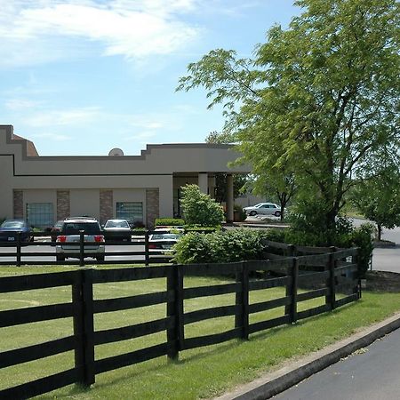 Clarion Hotel Lexington Conference Center Hotel Exterior foto